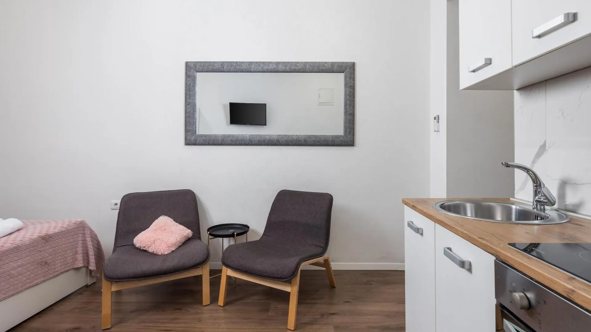 Love & Dream Apartments Rijeka 0*,