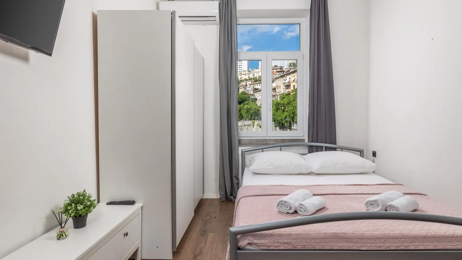 Love & Dream Apartments Rijeka 0*,